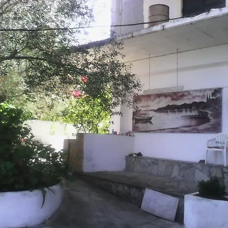 Dina's Appartement *