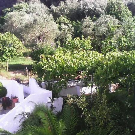 Appartamento Dina's Mesongí