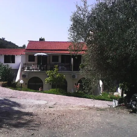 Apartman Dina's Meszongí